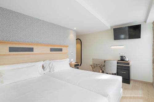 Hotel Praza Quintana - image 11