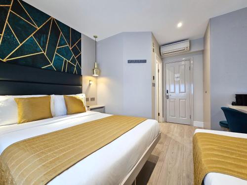 room detail thumbnail 0