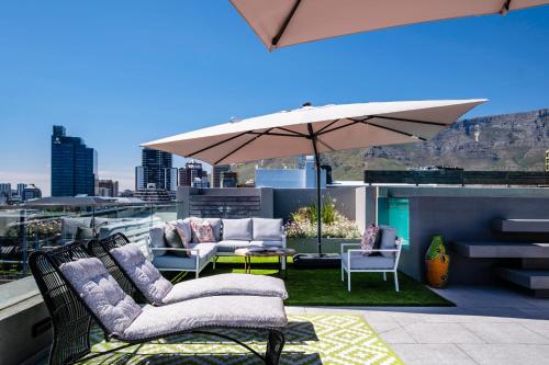 Summit on Quarter - image 11