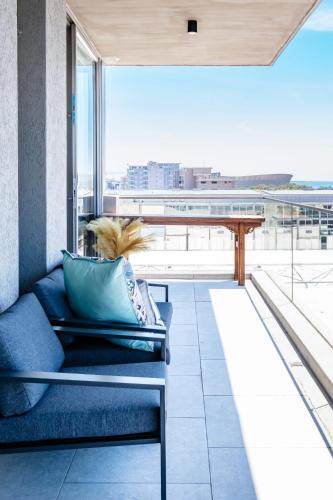 Summit on Quarter - image 10