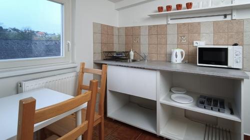 Guest House Prague Airport - image 2