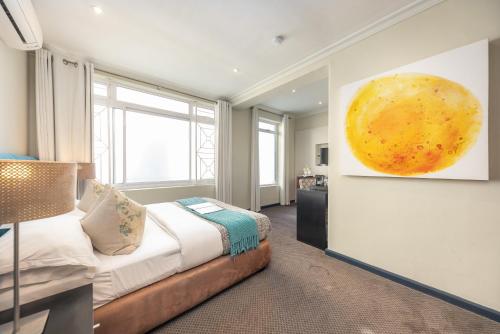 Standard Room image 6