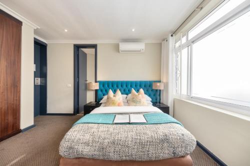 Standard Room image 7