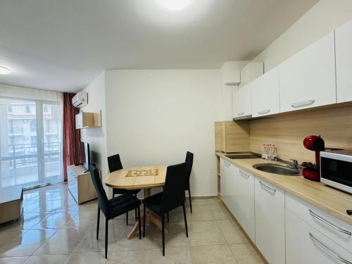 Apartment with Balcony image 10