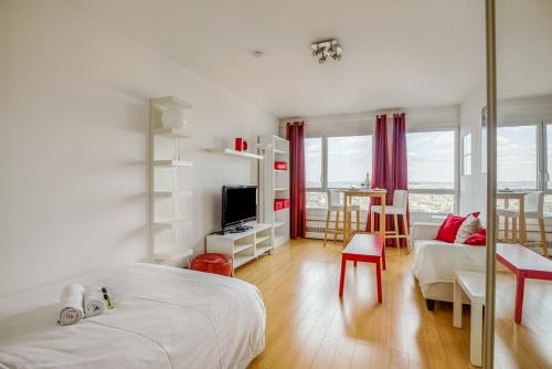 GuestReady - High Rise Studio with City View - Location saisonnière - Paris