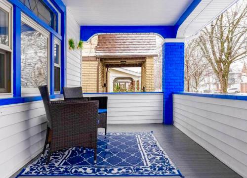 บริการและสิ่งอำนวยความสะดวก, The Sapphire Haven - Your Old Brooklyn Oasis Awaits Families, Couples, Business Travelers Near Downt in บรู๊คลิน (โอเอช) 