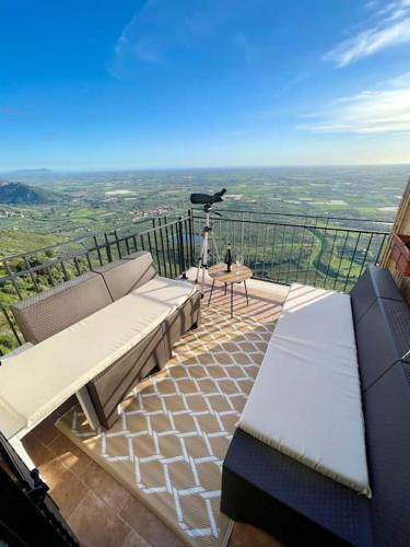 “La Stalla e il Fienile “ Suite con terrazza panoramica a strapiombo