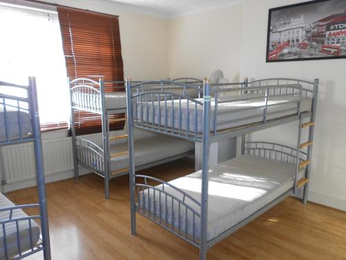24/7 London Hostel 1
