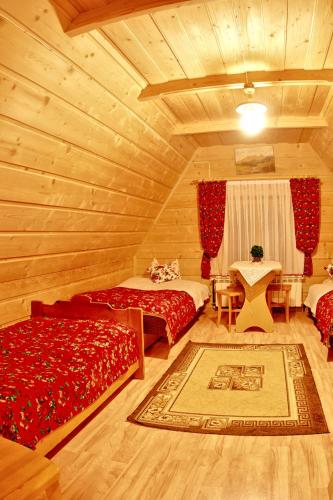 6 twin beds