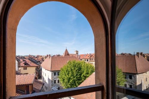Double Premium Palais de l'Isle view