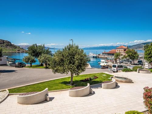 Apartment Val 2-2 by Interhome in 斯瓦提祖拉克