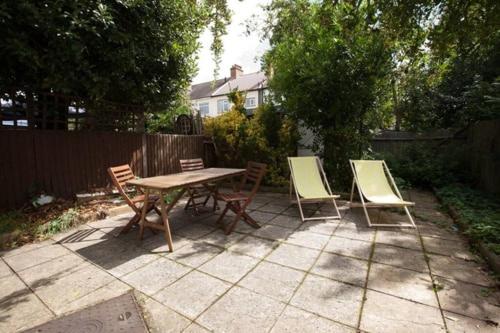 Thirsk Tooting Concept Studios by Allô Housing - image 5