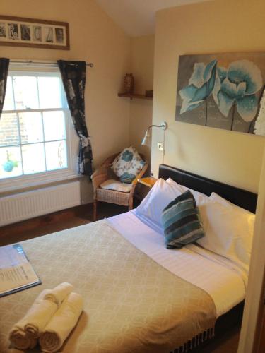 Bridge View Guest House - image 8