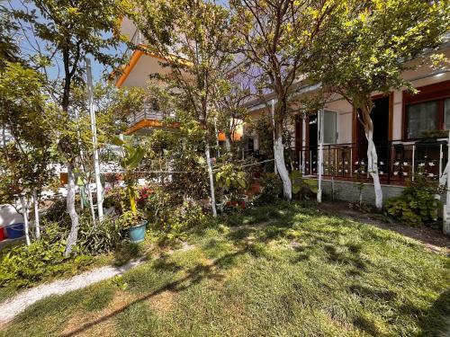 Beach & Chill Apartments Relaxing Stay Near the Sea, Wlora (zdjęcie 8)