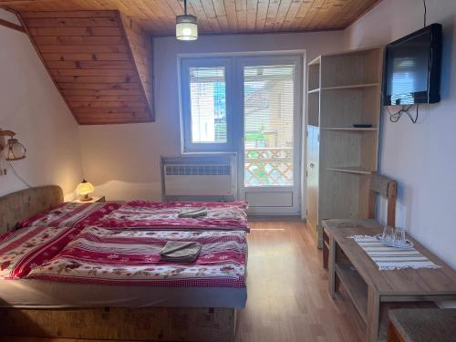 2 double beds