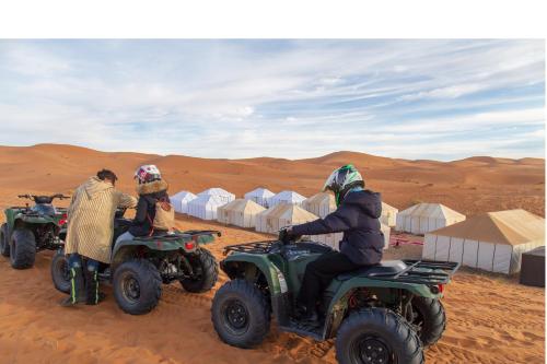 Erg chebbi khamlia desert camp