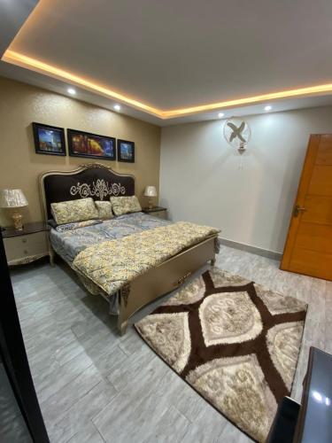 Beautiful Apartment Bahria Town LHR - main image
