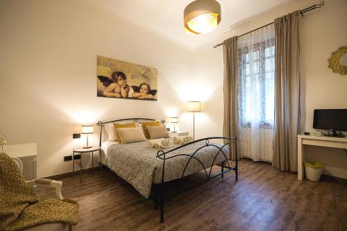 TINA HOUSE FLORENCE