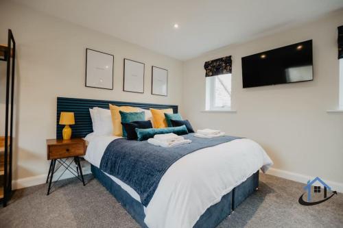Shambles Retreat - King or twin beds free parking x2 wifi corporates