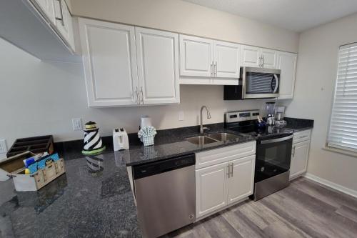 La Vista Apartment near Destin Harbor Boardwalk