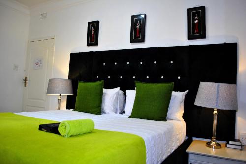 1 queen bed