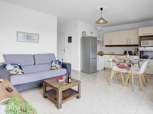 Apartment Les Abysses by Interhome - Location saisonnière - Canet-en-Roussillon