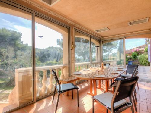 Villa Cap Roux by Interhome in Antheor