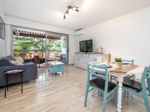 Apartment Les cyclades by Interhome in La Fontonne