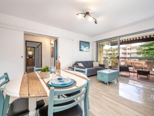 Apartment Les cyclades by Interhome in La Fontonne