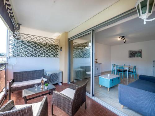 Apartment Les cyclades by Interhome in La Fontonne