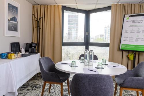 餐廳, 宜必思尚品圖爾中心酒店 (ibis Styles Tours Centre) in 圖爾市中心