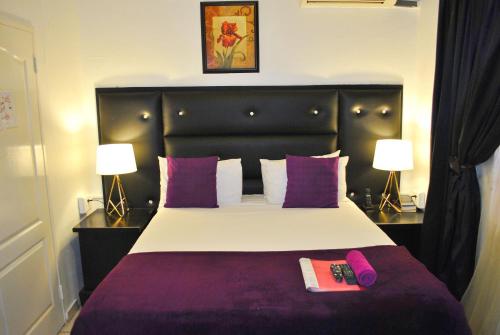 1 queen bed