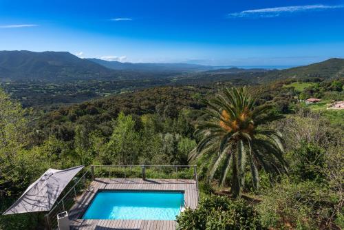 Alta Vista , villa avec piscine privée et vue exceptionnelle près d'Ajaccio - Location, gîte - Sarrola-Carcopino