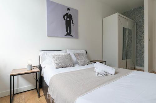 Shoreditch Apartments by DC London Rooms