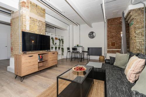 Shoreditch Apartments by DC London Rooms