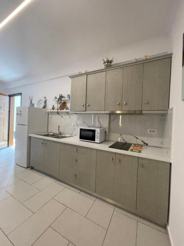 George Apartments - image 3