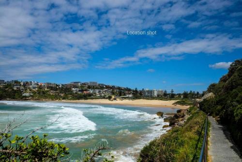 Chic Hamptons Beach House - image 6