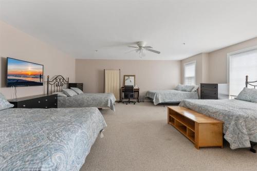 115 E Hand Ave, Unit 203 in Wildwood, USA