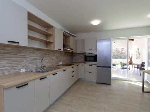 Holiday Home Skelin by Interhome in 德里諾維錫