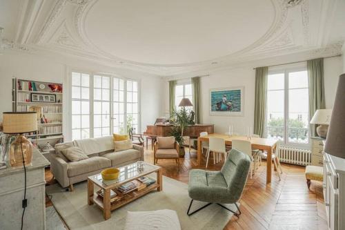 Bohemian Chic Retreat of the 17th arrondissement