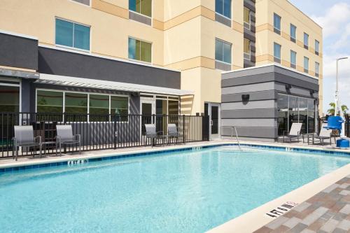 Fairfield by Marriott Inn & Suites Orlando at Millenia in Orlando, USA