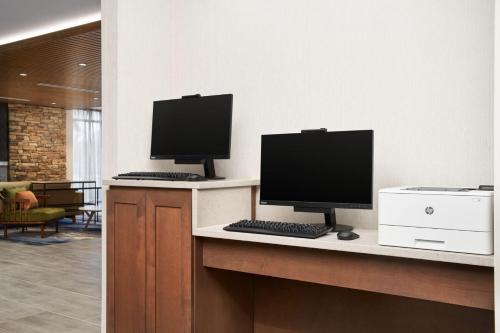 Fairfield by Marriott Inn & Suites Orlando at Millenia in Orlando, USA
