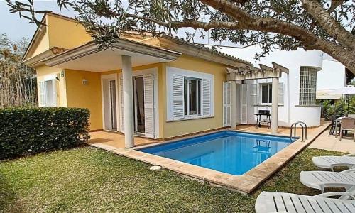 Geräumiges und helles Ferienhaus mit Pool im Garten - Location saisonnière - Playa de Muro