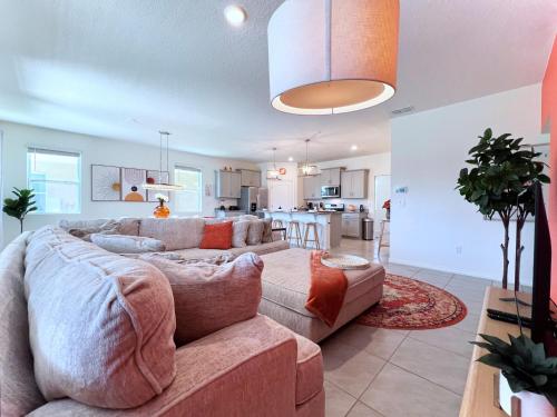 Fabulous Family Pool Home with Game Room-7543OL in Davenport, USA