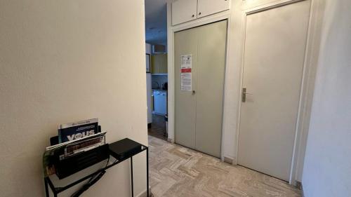 Apartment image 8