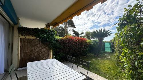 Apartment image 9
