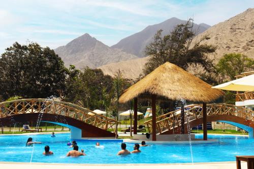. Los Andes - Restaurant & Bungalows