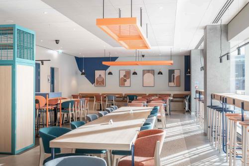 Restaurant, Ibis Budget Manchester Airport in Manchester