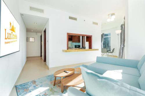 Lux BnB Burj Views Tower I Downtown, Dubai (photo 6)