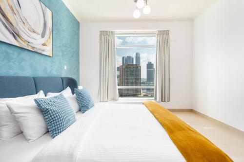 Lux BnB Burj Views Tower I Downtown, Dubai (photo 7)